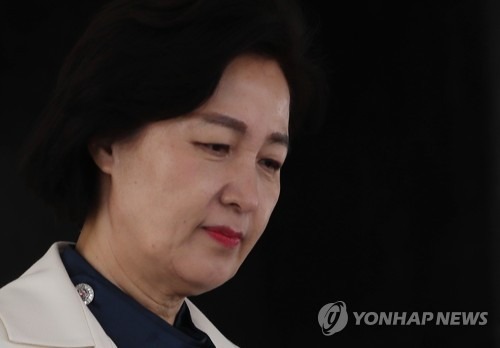 추미애 법무 "최강욱 기소는 '날치기'…감찰 필요성 확인"