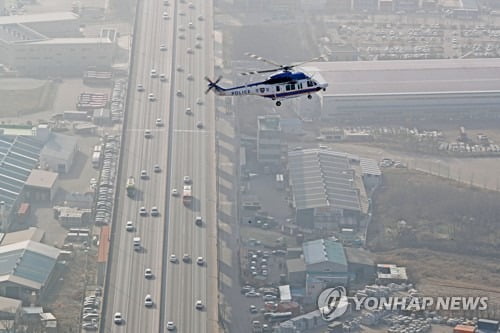 설날 밤 고속도로 정체 해소…26일 오전 9시부터 귀경 정체 예상