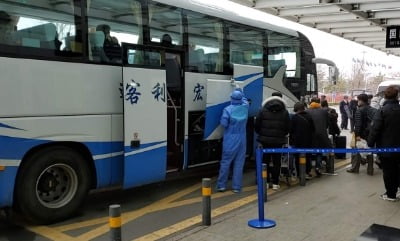 中, 한국인 입국자 격리 강화하는데…韓 "입국제한 확대 없어" 되풀이 [종합]