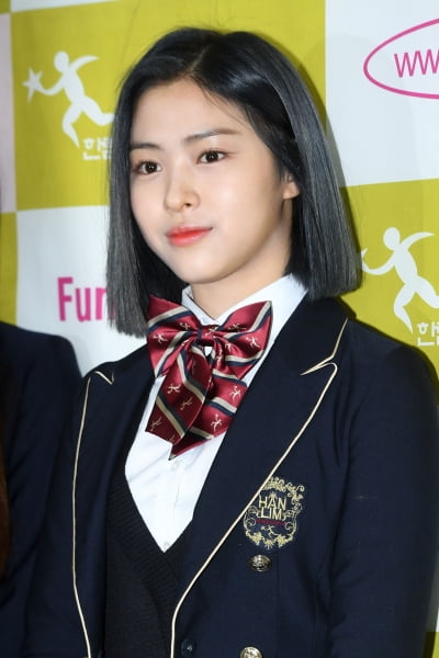 [포토] 있지(ITZY) 류진,'똑단발이 이렇게 잘 어울리면 반칙~'