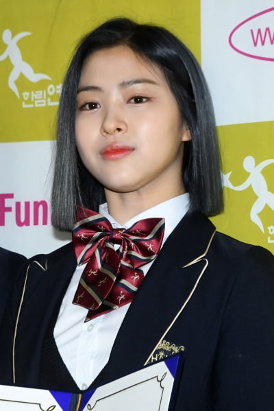 [포토] 있지(ITZY) 류진,'시크한 눈빛~'