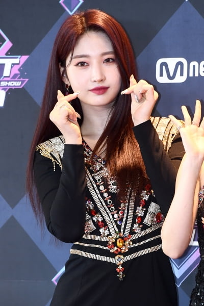 [포토] 에버글로우 시현, '귀엽게 하트~'