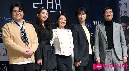 배우 태항호(왼쪽부터), 신혜선, 배종옥, 홍경, 박상현 감독