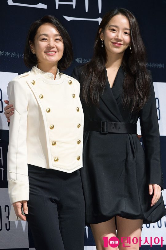 영화 ‘결백’의 배우 배종옥(왼쪽), 신혜선./사진=텐아시아DB