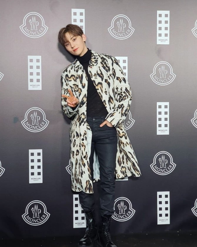 뉴이스트 민현, 밀라노 패션 위크 빛낸 한국 대표…‘우월한 비주얼’