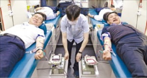 정일문 사장 등 한투 임직원 헌혈