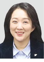 민주 영입1호 최혜영, 해명에도 논란 여전