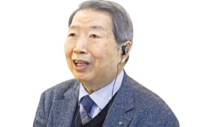 [책마을] "의식은 살아있는 인간의 고유 영역…AI가 결코 따라올 수 없어"