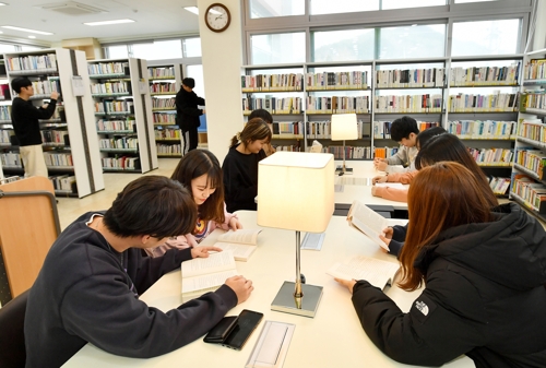 정선교육도서관, 열린 감성 공간으로 새 단장