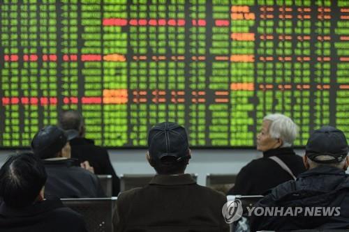 중국증시 춘제후 첫 개장 '블랙먼데이'…상하이 7.72%↓