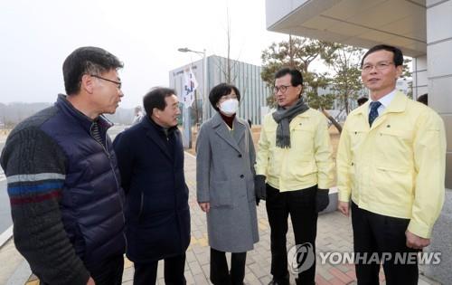 우한 교민 아산·진천 임시생활 일주일…무탈하게 편안히 적응