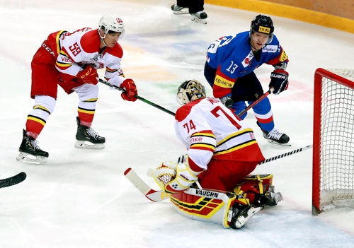 남자 아이스하키, KHL 쿤룬과 연장 접전 끝에 3-4 패배