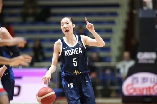 한국 여자농구, 유럽 4위 영국 제압…12년 만에 올림픽 보인다