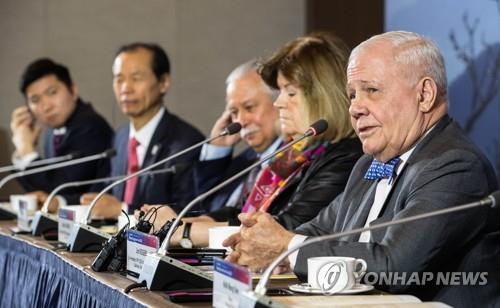 투자가 짐 로저스 "휴전선 사라지면 한반도 흥미로운 곳 될 것"