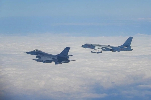 중국 폭력기 또 '대만 포위 비행훈련'…대만 전투기 긴급 발진