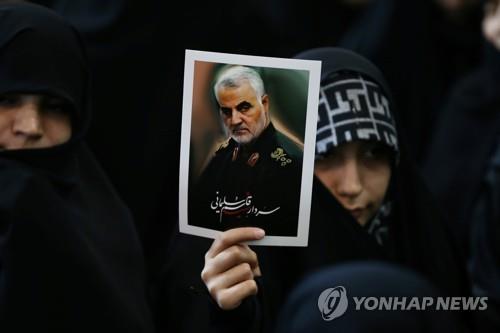 이란대통령 "솔레이마니, 미 장성 쉽게 죽일 수 있었지만 자제"