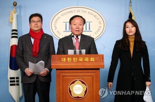 한국당 "통신비 부담축소 '국민호갱방지법'·통신비 소득공제"