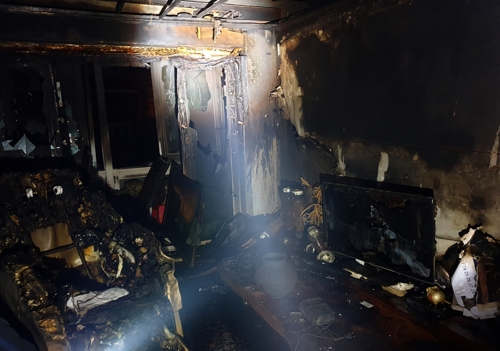 창원 다세대 주택서 불…1명 사망
