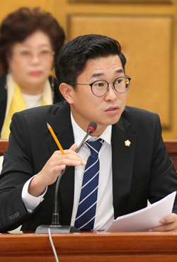 곽명환 충주시의원 "유치 기업 지역인재 채용 연구 용역하자"