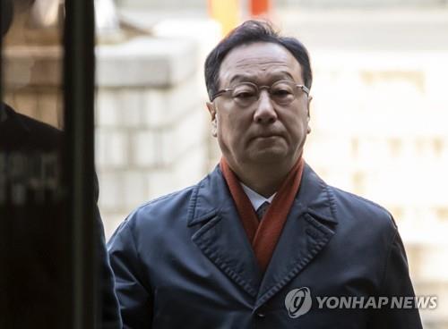 '인보사 의혹' 이우석 코오롱생명 대표 구속적부심 기각