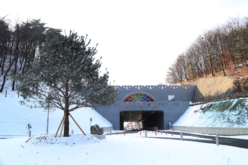 [#꿀잼여행] 충청권: 포도주 향기 '솔솔' 영동 와인터널…오감만족 힐링