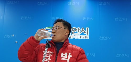 박찬주 전 육군대장 "아내 관련 보도 사실아냐, 책임 묻겠다"