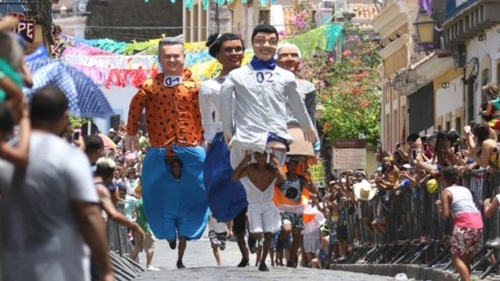 '지구촌 향연' 브라질 카니발 열기 고조…다양한 거리 축제 눈길