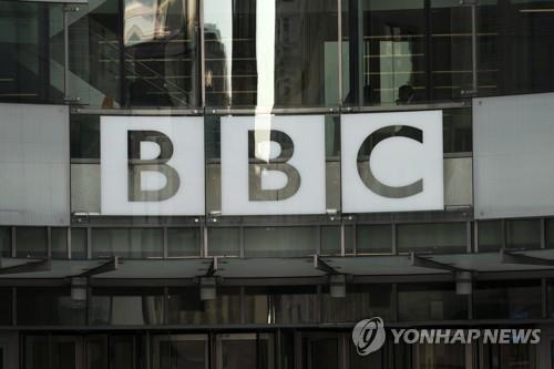 100주년 앞두고 위기에 빠진 BBC, 살아남을 수 있을까