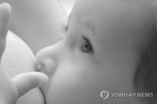 "모유가 아기 성장 촉진하는 메커니즘 확인"