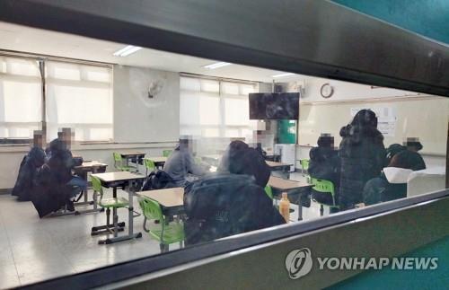 22일 법원 공채시험 일단 진행키로…행정처 "변동 가능성 남아"