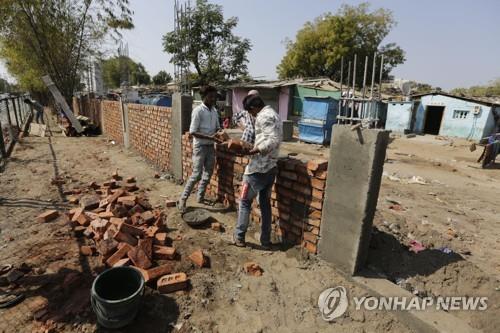 트럼프, 세계 최대 크리켓 경기장서 10만 인도인과 만난다