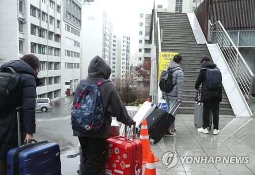 "한국 상황이 중국보다 나빠" 중국인 유학생들 '유턴 귀국'도