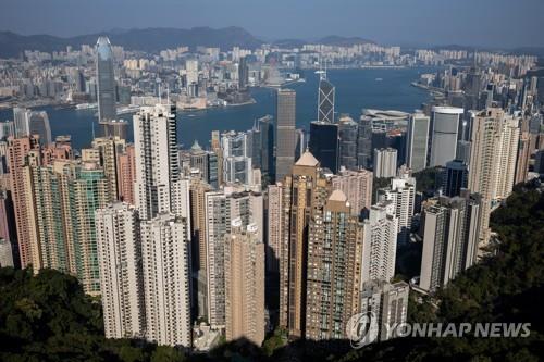 홍콩, 주민에 15만6천원씩 현금 지원…"코로나19 등 피해 감안"