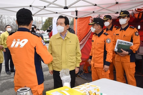 정총리, 닷새째 대구서 코로나19 지휘…TK상주 장기화 가능성도(종합)