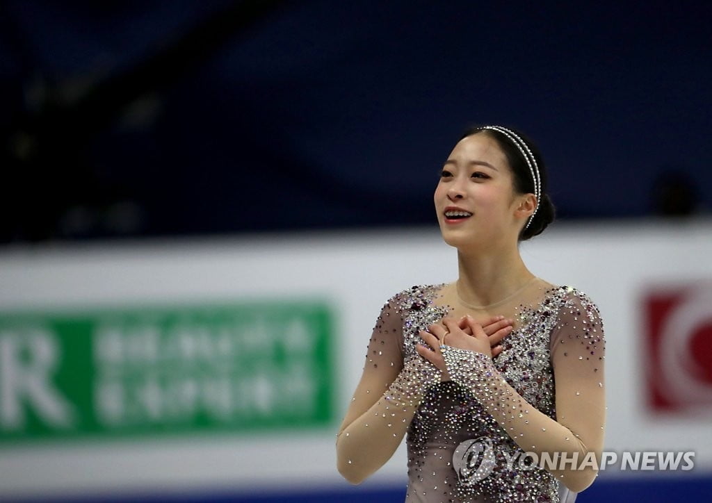 유영, 4대륙 피겨 은메달…김연아 이후 11년만