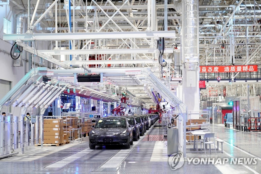 한 고비 넘긴 테슬라, 상하이 공장 10일 재가동