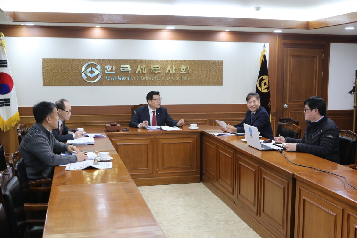 한국세무사회-뉴젠솔루션, "두 수장이 매주 조간에 직접만나 두드러진 성과보여"