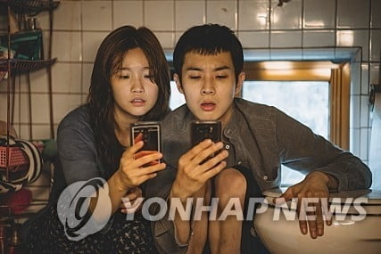 오스카 효과 톡톡…영화 `기생충` 북미·영·일 관객 급증