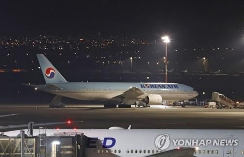 `이스라엘 입국 금지` 韓 관광객 200여명 탄 1차 전세기 출발