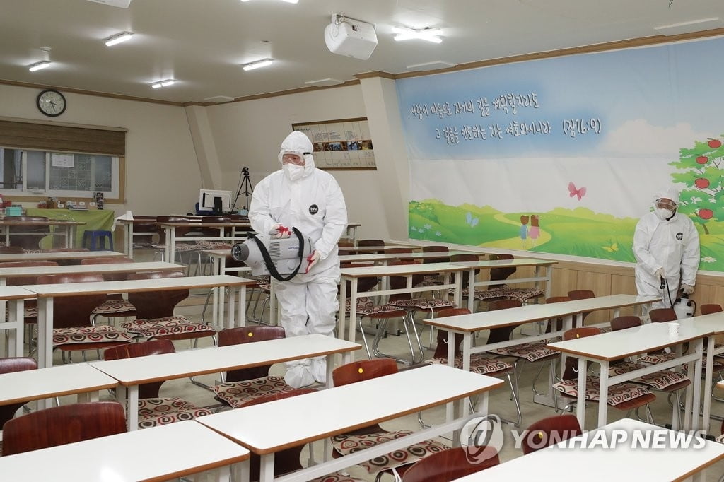 "신천지, 작년 中 우한서 모임 가져…중국내 교인 2만여 명"