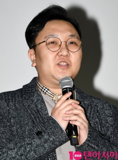 [TEN 포토] 김영진 감독 '덕생일지 연출했어요'