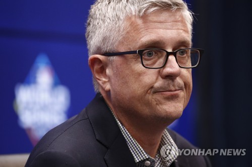 MLB 휴스턴 '사인훔치기' 시작은 인턴이 만든 '사인 해독기'