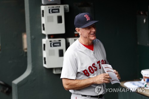 MLB 보스턴, 레니키 벤치코치 '임시 감독' 선임