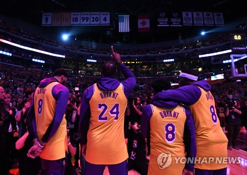 NBA 레이커스, 코비 사망 후 첫 경기서 포틀랜드에 무릎