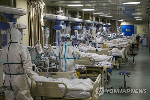 코로나19, 독감처럼 될라…미 CDC "지역사회 유행 계속될수도"