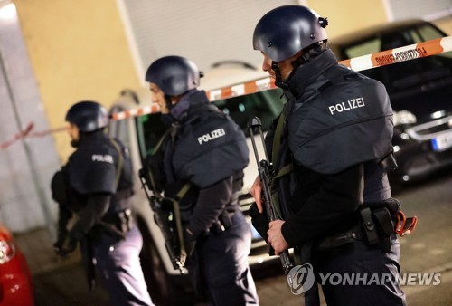 "독일 총기난사 용의자, 특정민족들 말살 주장"…극우성향 노출