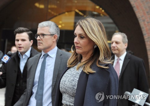 '미국판 스카이캐슬' 입시비리 대기업 상속녀 징역 5개월