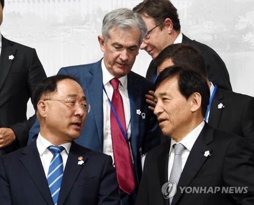 홍남기 "G20, 코로나19에 공동으로 선제·신속·정확 대응해야"