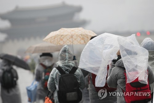 [날씨] 일요일 춥고 전국 눈·비…낮 기온 하루새 10도 떨어져