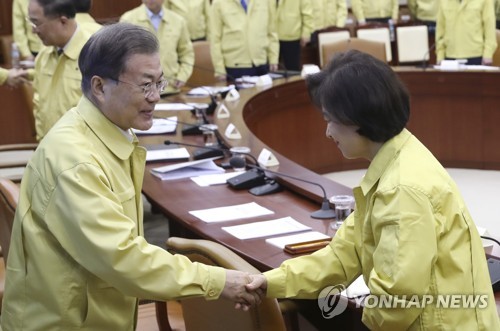 한국·새보수 "문대통령이 '선거개입 몸통'…수사받고 사과하라"